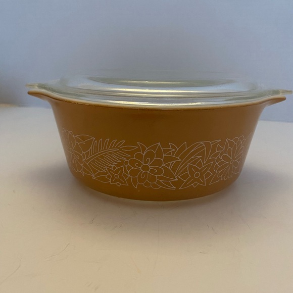 Vintage Pyrex - WOODLAND BROWN #472-B Casserole Dish with Lid 33-470-C - Picture 1 of 12
